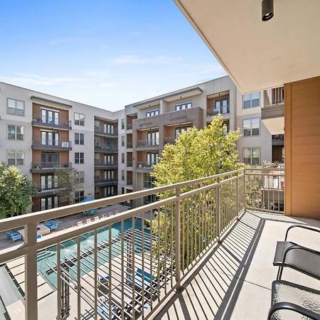 Downtown Houston Deluxe King Suite With Spa Amenities, Pool And Free Parking Exterior foto