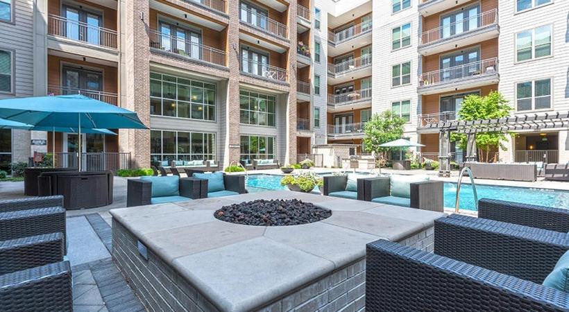 Downtown Houston Deluxe King Suite With Spa Amenities, Pool And Free Parking Exterior foto